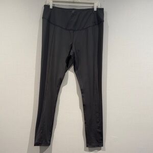 Body Gray Leggings with Pockets - Size L/XL
